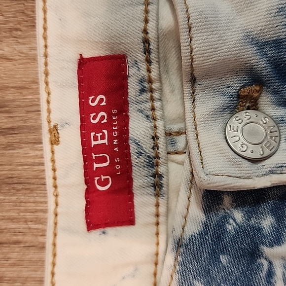 Guess jeans distressed  bleached - Picture 3 of 7